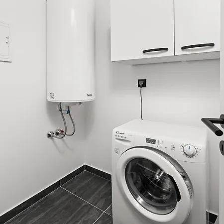 Villa Bugenvilija With Private Pool Ladrovici