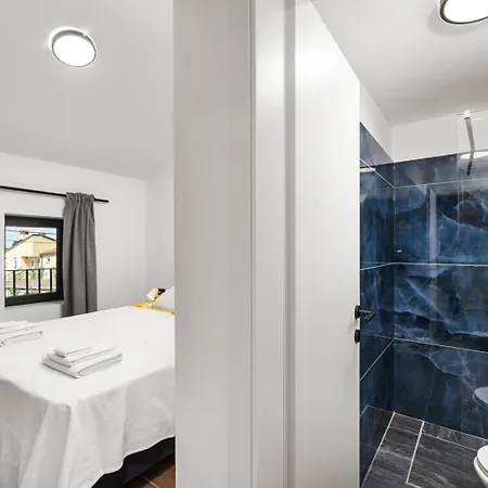 Bugenvilija With Private Pool * Ladrovici