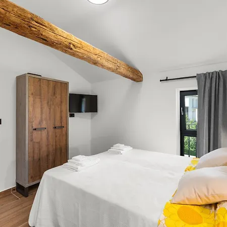 Villa Bugenvilija With Private Pool