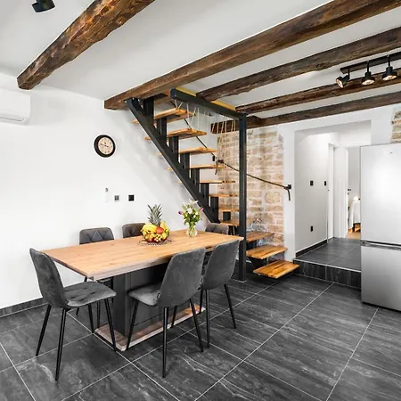 Bugenvilija With Private Pool * Ladrovici